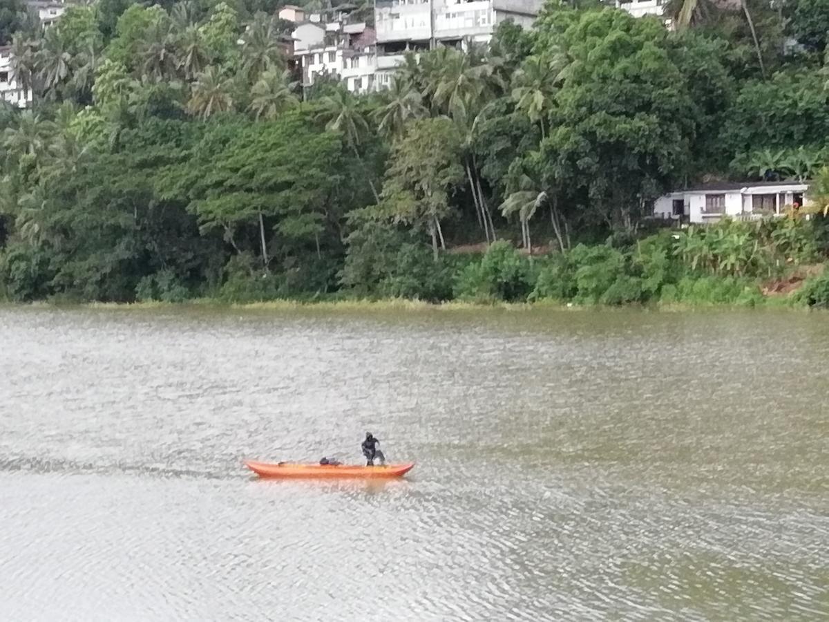Mahaweli Shades Hotel Kandy Bagian luar foto